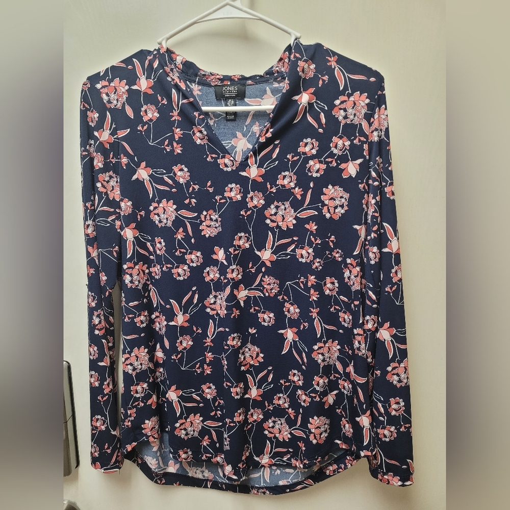 Jones New York Signature small top